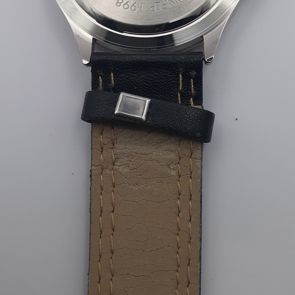 Green Bay Packers Watch Officially Licensed NFLP 1998 NFL - Picture 6 of 7